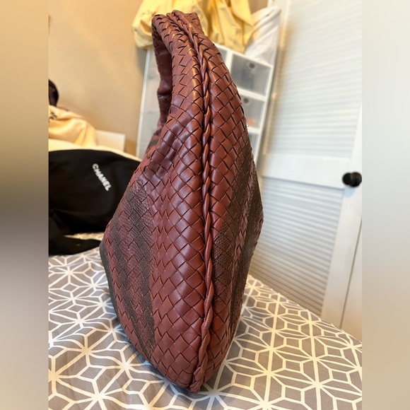Bottega Veneta Intrecciato Nappa Leather Embroidered. Large Hobo. - Picture 14 of 16